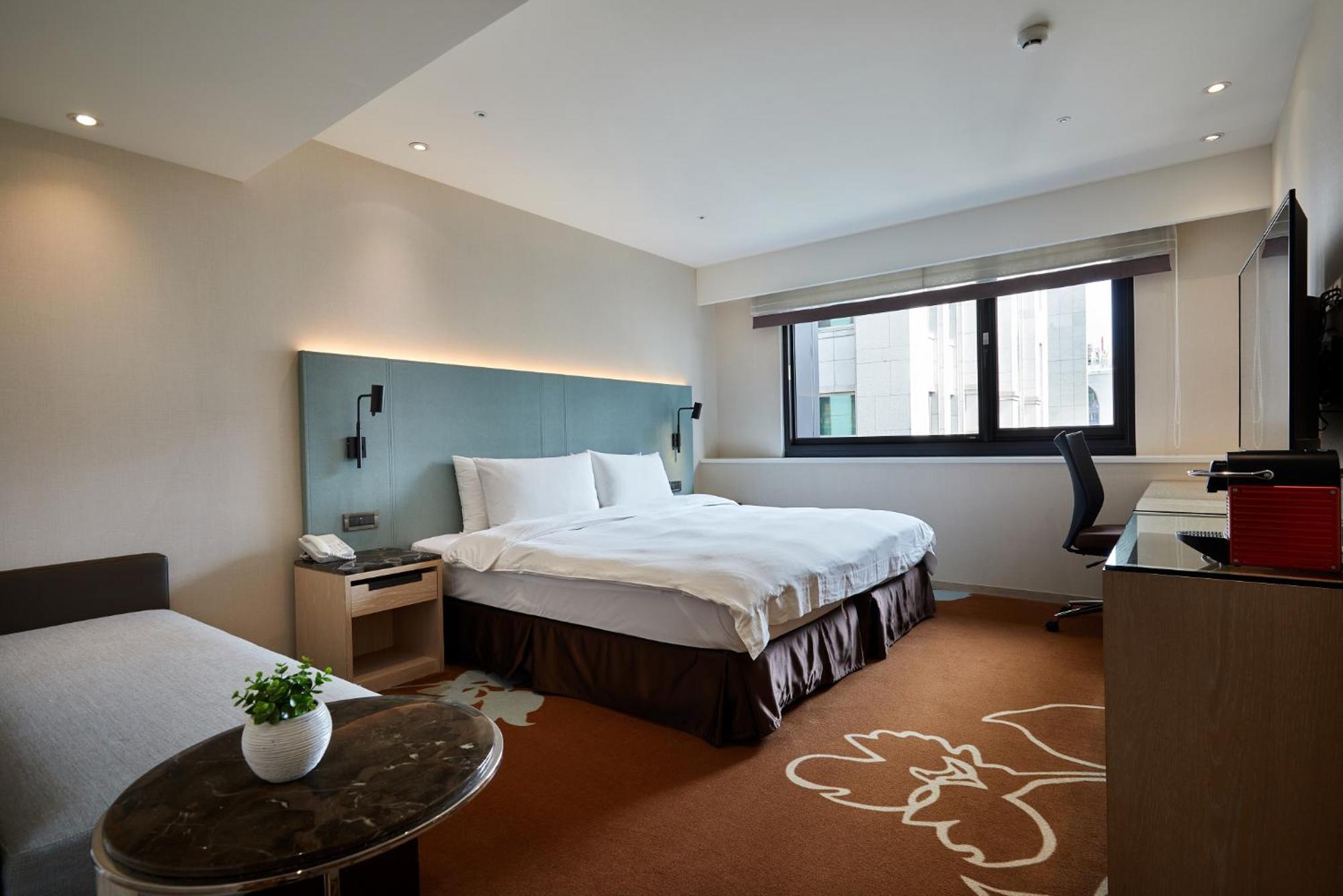 K Ii Khách sạn 4*